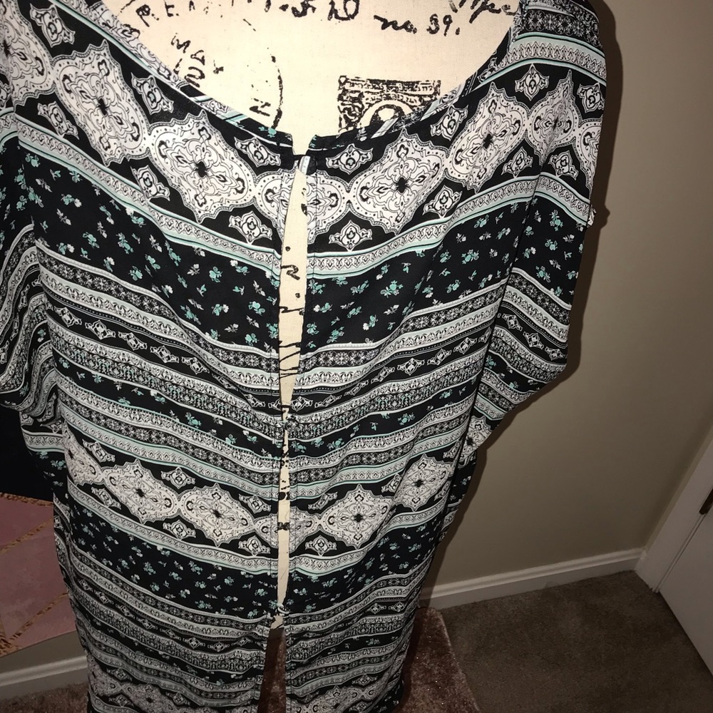 🚫SOLD🚫TORRID• multi pattern buttonback blouse - Picture 7 of 7
